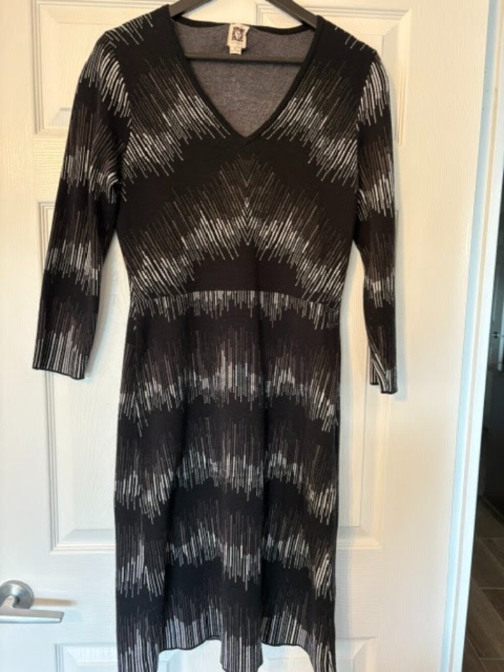 Anne Klein black and grey knit dress size US M